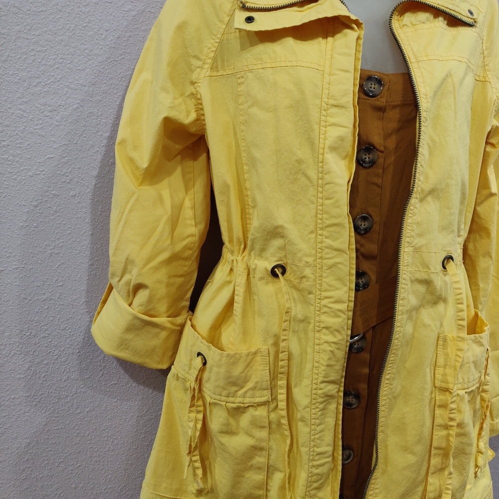 Yellow Utility Jacket ☀️🌻 - Picture 6 of 8